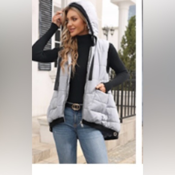 Kaxindeb Hooded Outwear Vest Lightweight Zipper Up Padded Gilet With Pockets
